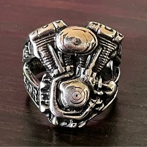 Harley Davidson in Silvertone ring v-twin design size 10-3/4